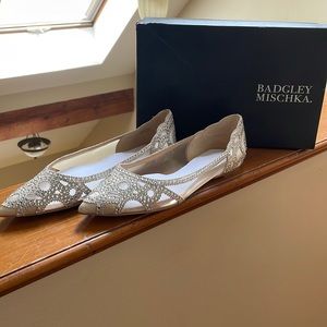 Size 10 Bagdley Mischka Gigi crystal pointed toe flats in a creamy white color.